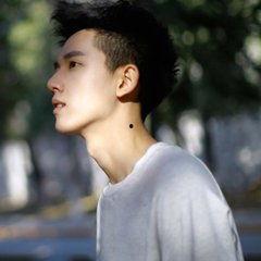 娱乐吃瓜酱俄罗斯帅哥